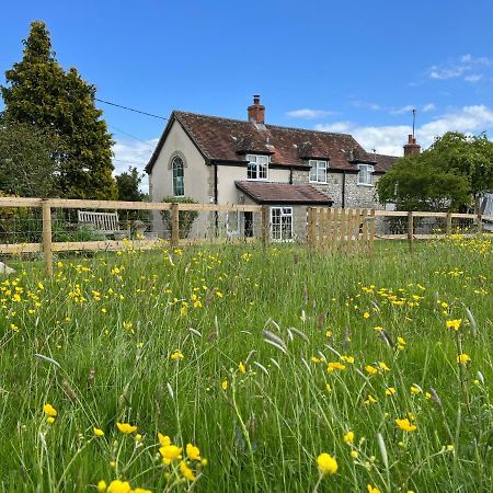 Charming Modernized Country Cottage Near Mere, Wiltshire Mere  Exterior photo