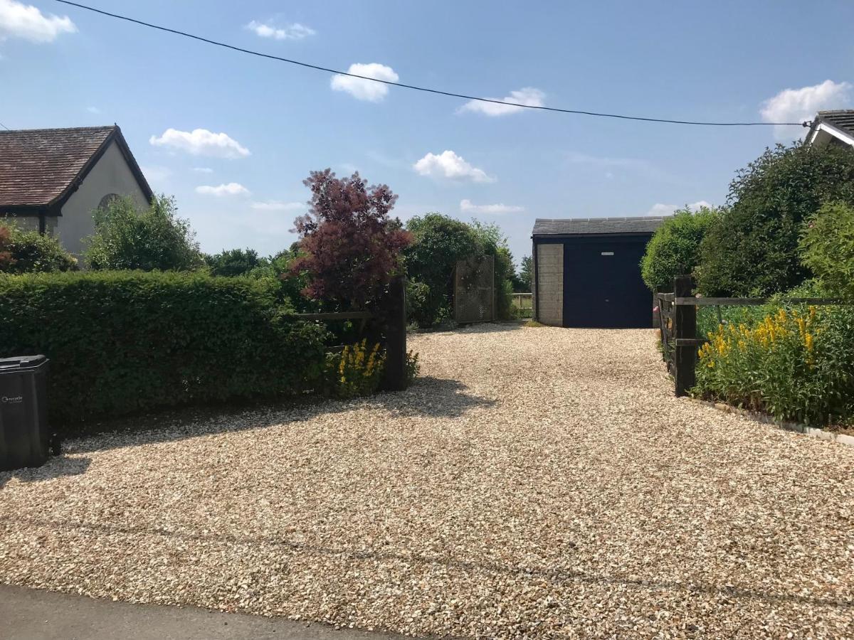 Charming Modernized Country Cottage Near Mere, Wiltshire Mere  Exterior photo